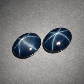 Zaffiro stellato naturale blu da  ct, taglio ovale, opaco