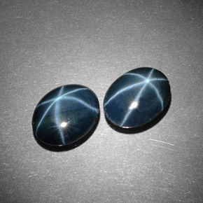 Zaffiro stellato naturale blu da  ct, taglio ovale, opaco