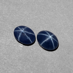 Zaffiro stellato naturale blu da  ct, taglio ovale, opaco