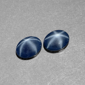 Zaffiro stellato naturale blu da  ct, taglio ovale, traslucido