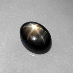 Zaffiro stellato Nero naturale da 1.93 ct, Taglio ovale, Traslucido