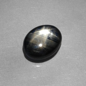 Zaffiro stellato naturale nero da 1,98 ct, taglio ovale, opaco