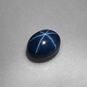 Zaffiro stellato Blu scuro naturale da 0.57 ct, Taglio ovale, Opaco