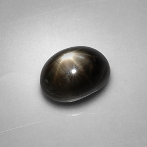 Zaffiro stellato naturale nero da 2,48 ct, taglio ovale, opaco