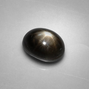 Zaffiro stellato naturale nero da 2,48 ct, taglio ovale, opaco