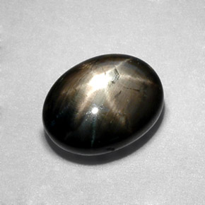 Zaffiro stellato naturale nero da 2,30 ct, taglio ovale, opaco
