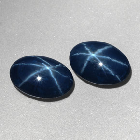 Zaffiro stellato naturale blu da  ct, taglio ovale, opaco