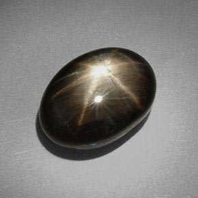 Zaffiro stellato naturale nero da 9,00 ct, taglio ovale, opaco