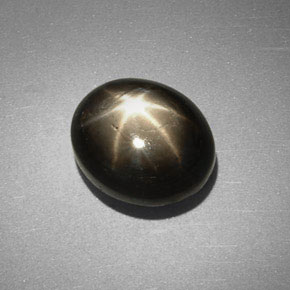 Zaffiro stellato naturale nero da 6,38 ct, taglio ovale, opaco