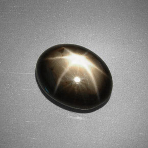 Zaffiro stellato naturale nero da 5,08 ct, taglio ovale, opaco