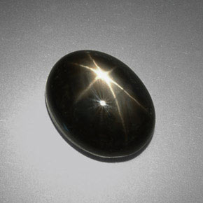 Zaffiro stellato naturale nero da 9,38 ct, taglio ovale, opaco