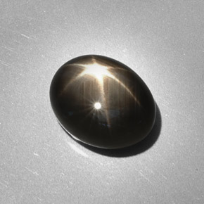 Zaffiro stellato naturale nero da 6,28 ct, taglio ovale, opaco