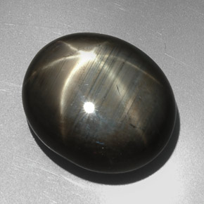Zaffiro stellato naturale nero da 27,29 ct, taglio ovale, opaco
