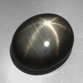 Zaffiro stellato naturale nero da 27,29 ct, taglio ovale, opaco