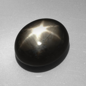 Zaffiro stellato naturale nero da 27,17 ct, taglio ovale, opaco