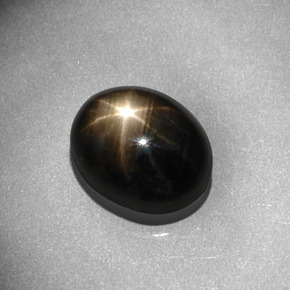 Zaffiro stellato Nero naturale da 8.13 ct, Taglio ovale, Opaco