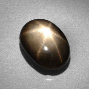 Zaffiro stellato naturale nero da 6,62 ct, taglio ovale, opaco