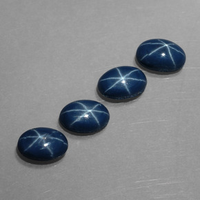 Zaffiro stellato naturale blu da  ct, taglio ovale, opaco