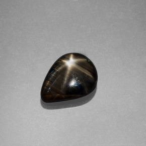 Zaffiro stellato Nero naturale da 2.75 ct, Forma a pera, Opaco