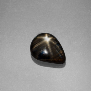 Zaffiro stellato Nero naturale da 2.75 ct, Forma a pera, Opaco