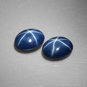 Zaffiro stellato naturale blu da  ct, taglio ovale, opaco