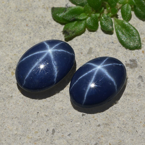 Zaffiro stellato naturale blu da 1,88 ct, taglio ovale, opaco