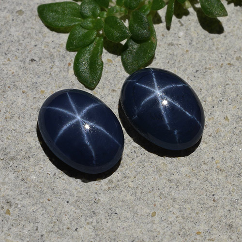 Zaffiro stellato naturale blu da 2,20 ct, taglio ovale, opaco