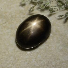 Zaffiro stellato naturale nero da 3,10 ct, taglio ovale, opaco