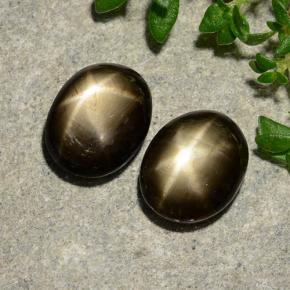 Zaffiro stellato naturale nero da 3,75 ct, taglio ovale, opaco