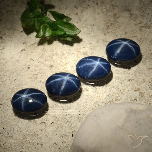 3.64ctw Naturale Blu scuro Zaffiro stellato, Ovale, Opaco