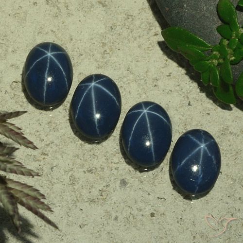 3.39ctw Naturale Blu scuro profondo Zaffiro stellato, Ovale, Opaco