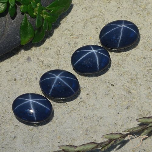 3.80ctw Naturale Blu scuro Zaffiro stellato, Ovale, Opaco