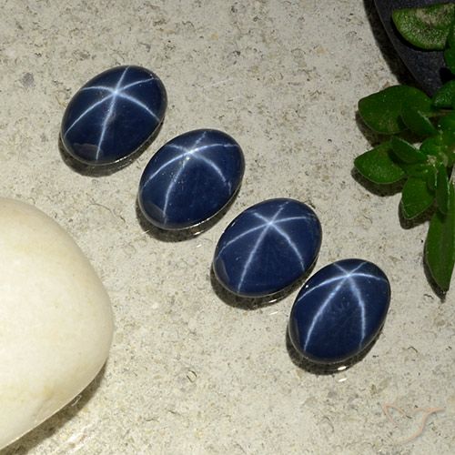 3.62ctw Naturale Blu scuro Zaffiro stellato, Ovale, Opaco