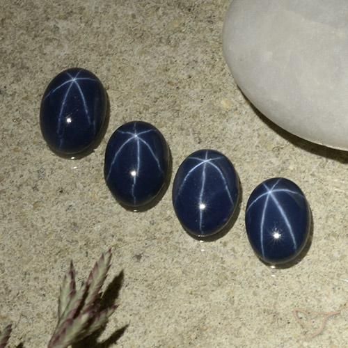 3.82ctw Naturale Blu scuro Zaffiro stellato, Ovale, Opaco