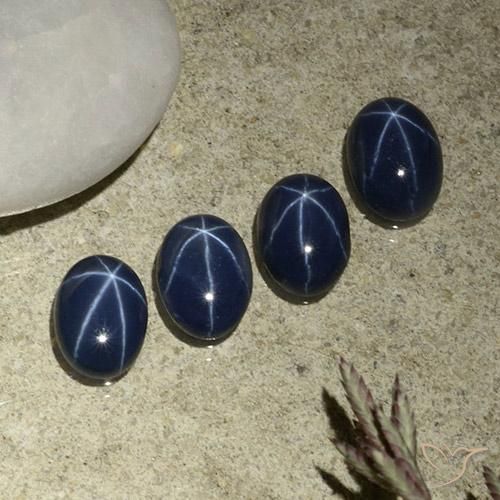 Gemme di Zaffiro stellato Blu scuro naturale da 3.82 ct, Ovale, Opaco