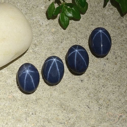 4.27ctw Naturale Blu scuro Zaffiro stellato, Ovale, Opaco