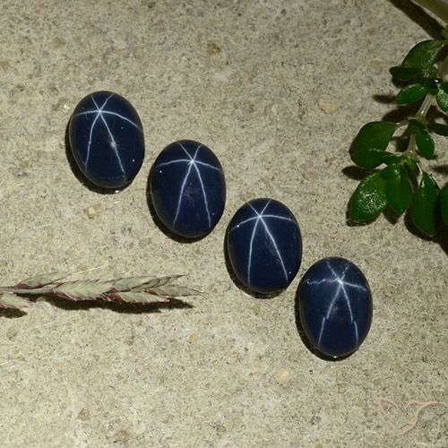3.34ctw Naturale Blu scuro profondo Zaffiro stellato, Ovale, Opaco