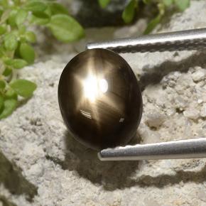 Zaffiro stellato Nero naturale da 3.33 ct, Taglio ovale, Opaco