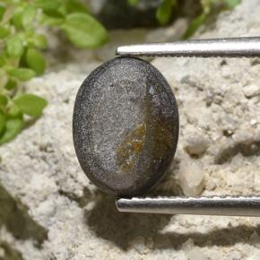 Zaffiro stellato Nero naturale da 3.33 ct, Taglio ovale, Opaco