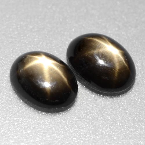 Zaffiro stellato naturale nero da 1,81 ct, taglio ovale, opaco