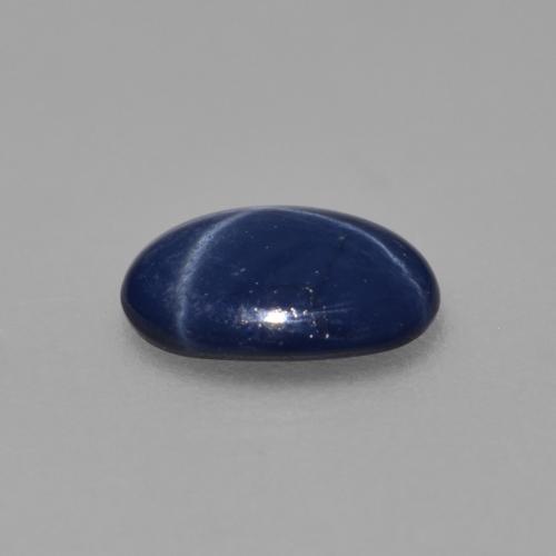 Zaffiro stellato Blu reale naturale da 0.78 ct, Taglio ovale, Traslucido
