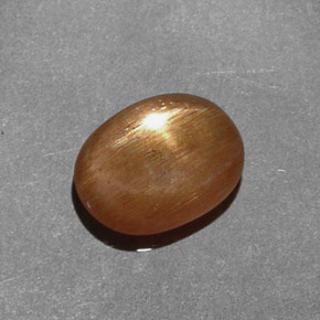 Pietra solare stellare Marrone dorato naturale da 1.99 ct, Taglio ovale, Opaco