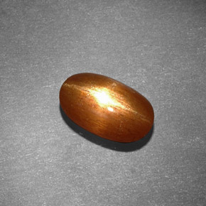 Pietra del sole stellata naturale marrone da 1,53 ct, taglio ovale, opaco