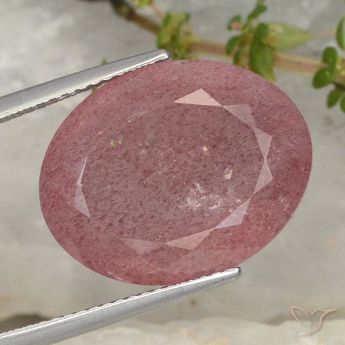 15.08ct Naturale Rosa scuro Quarzo Fragola, Ovale, Traslucido