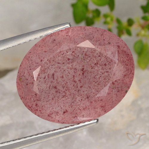 13.81ct Naturale Rosso scuro Quarzo Fragola, Ovale, Traslucido