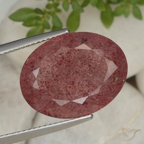 12.44ct Naturale Rosso medio Quarzo Fragola, Ovale, Traslucido
