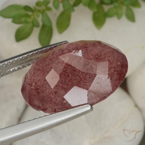 Quarzo fragola Rosso medio naturale da 12.44 ct, Ovale, Traslucido