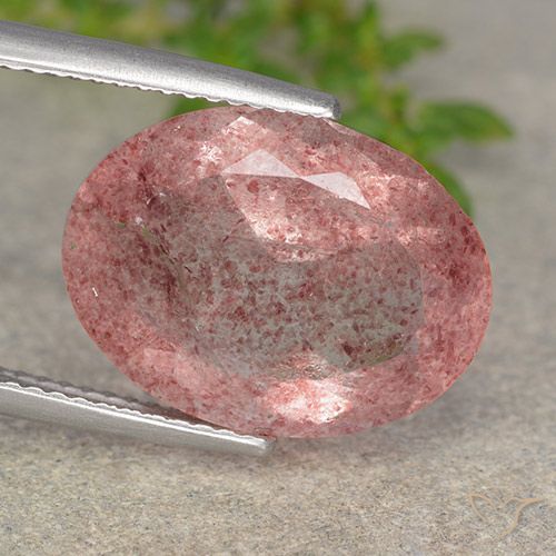8.25ct Naturale Rosa scuro Quarzo Fragola, Ovale, Traslucido