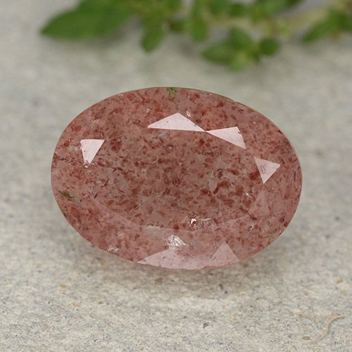 5.80ct Naturale Rosa medio Quarzo Fragola, Ovale, Traslucido