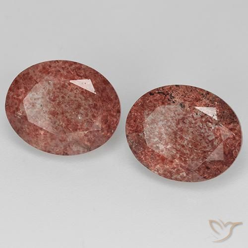 Gemme di Quarzo fragola Rosso scuro naturale da 6.45 ct, Ovale, Traslucido